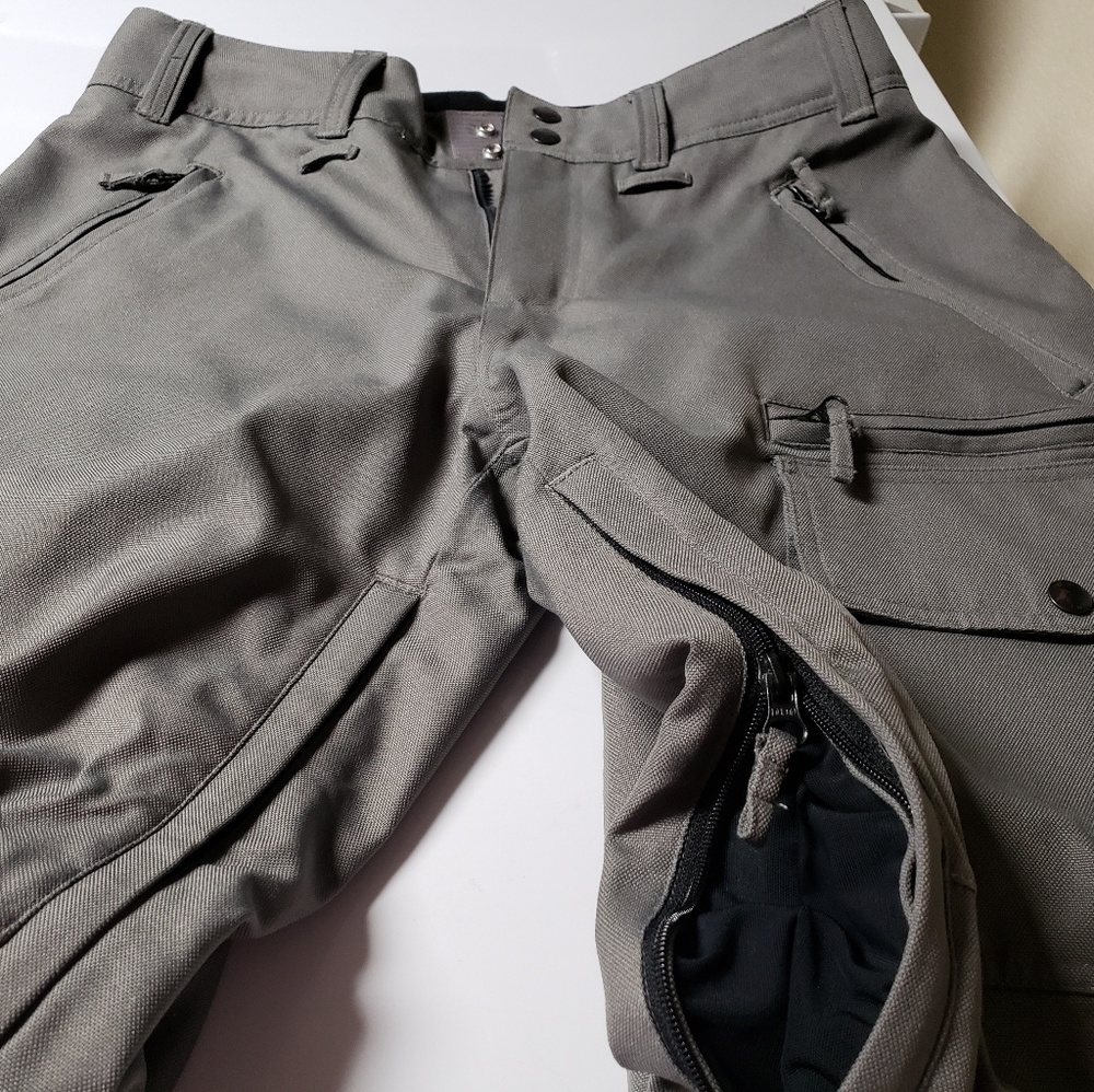 Aperture Ski, snowboarding pants, snow